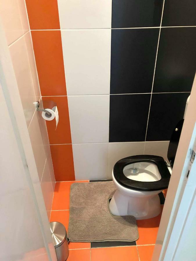 Palace - Belvarosi Apartman Eger Buitenkant foto